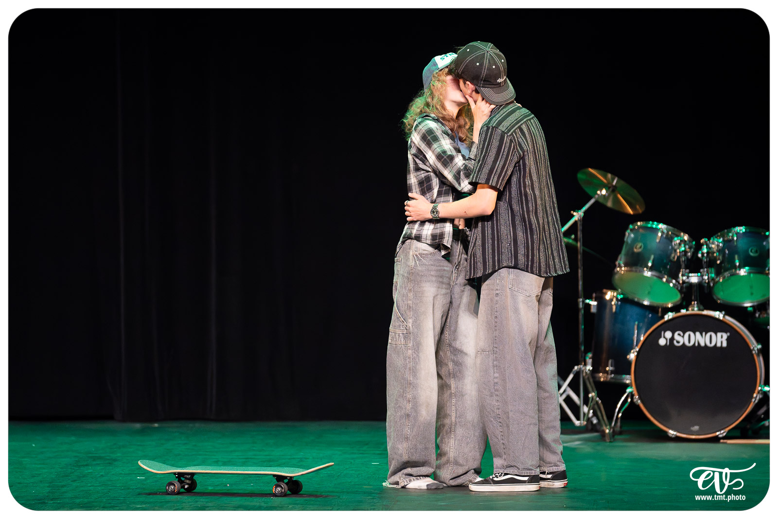 MAIS SONGEONS À RÉPÉTER S'IL VOUS PLAIT !